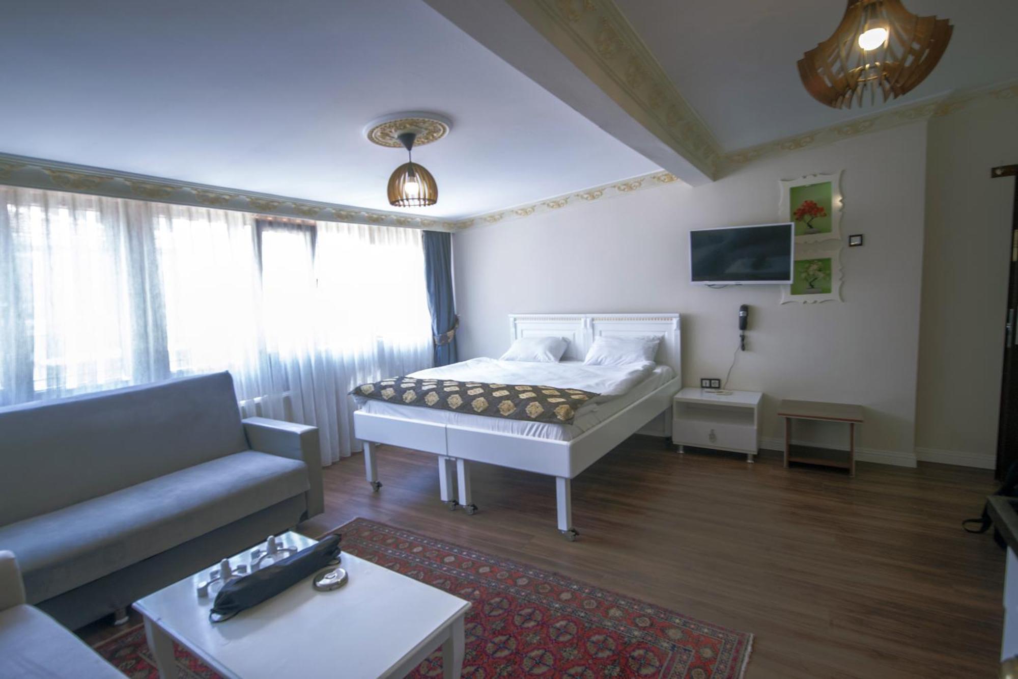 Iq Hotel Beyoglu Istanboel Buitenkant foto