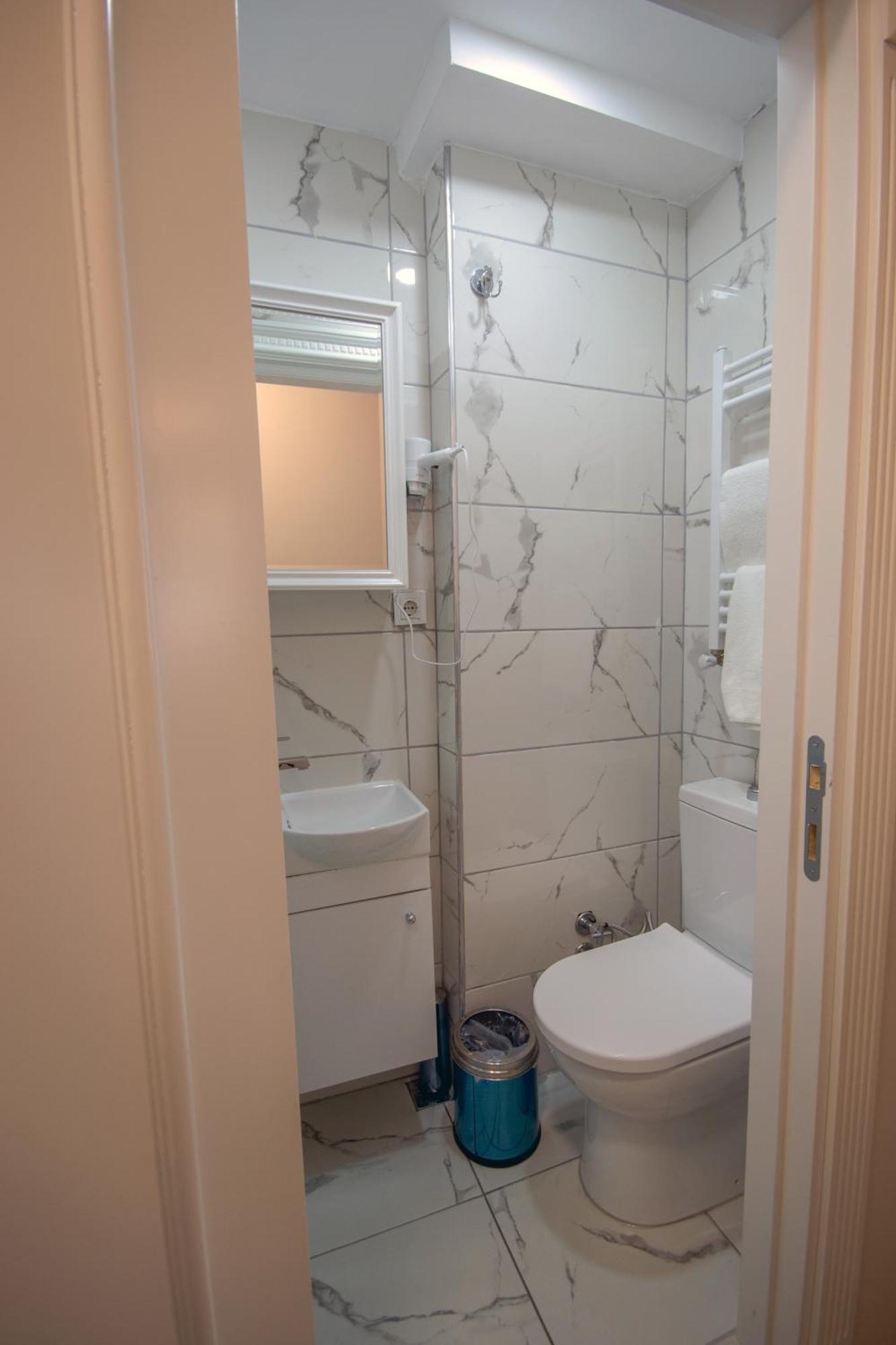 Iq Hotel Beyoglu Istanboel Buitenkant foto
