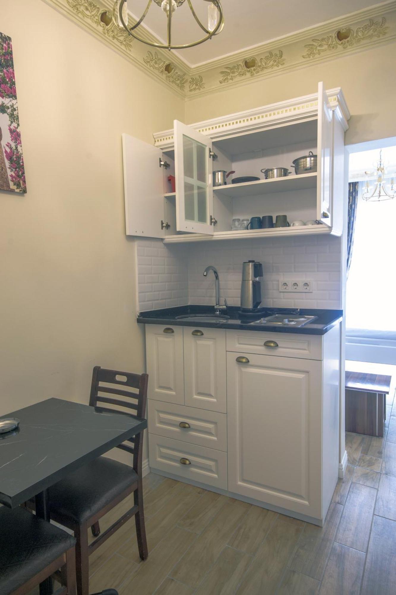 Iq Hotel Beyoglu Istanboel Buitenkant foto