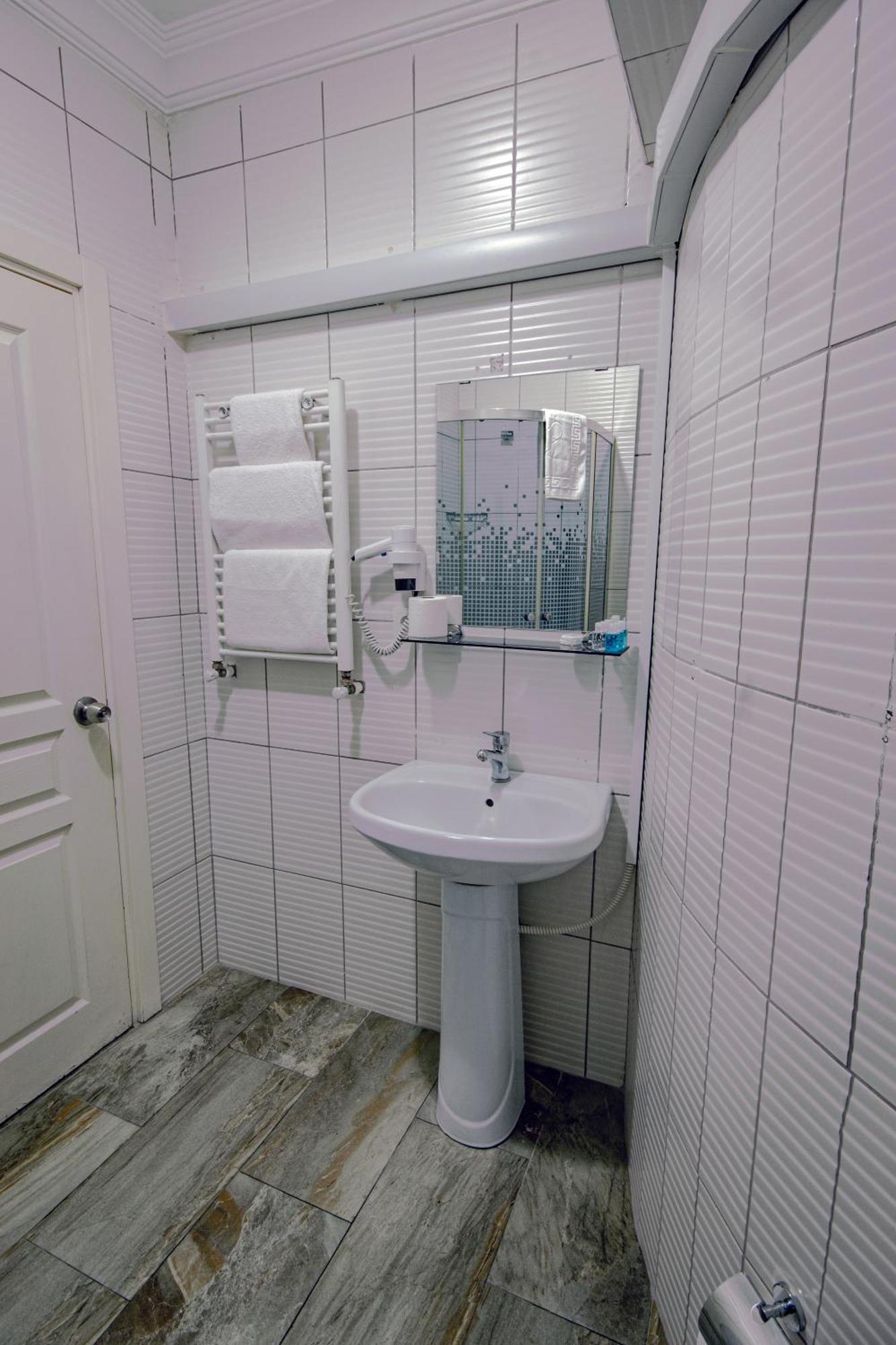 Iq Hotel Beyoglu Istanboel Buitenkant foto