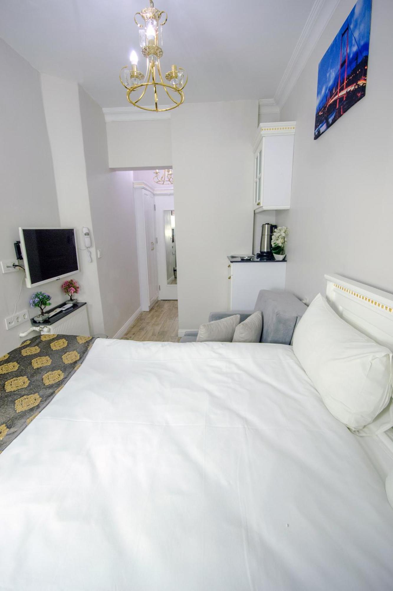 Iq Hotel Beyoglu Istanboel Buitenkant foto